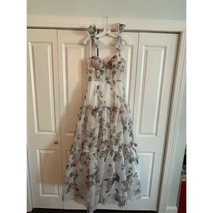 ✨Milla Apple Blossom Tender Floral Maxi Tie Dress